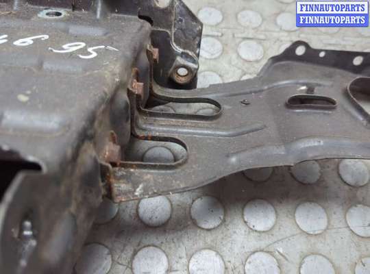 купить Кронштейн усилителя бампера на Mercedes C W203 2000-2008