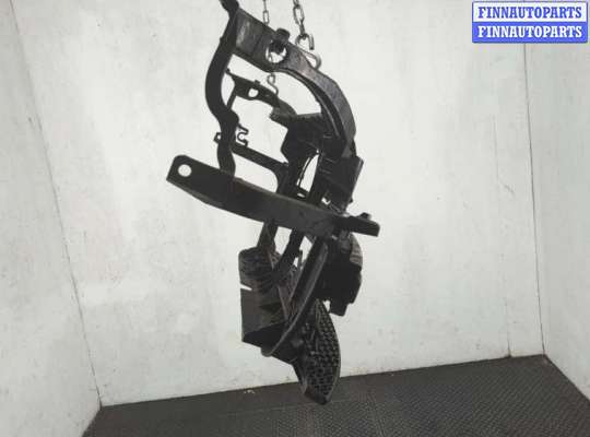 купить Рамка передняя (телевизор) на KIA Rio 2005-2011