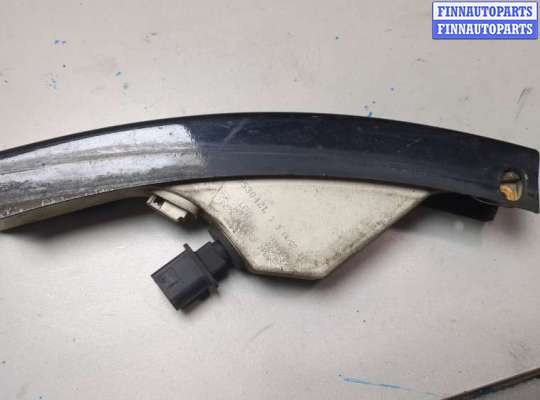 Поворотник передний на Volkswagen Passat B6 (3C)