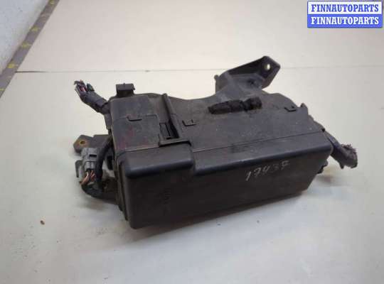 купить Блок предохранителей на Toyota Highlander 1 2001-2007