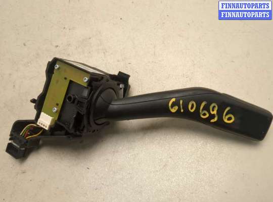 купить Переключатель поворотов на Volkswagen Golf 5 2003-2009