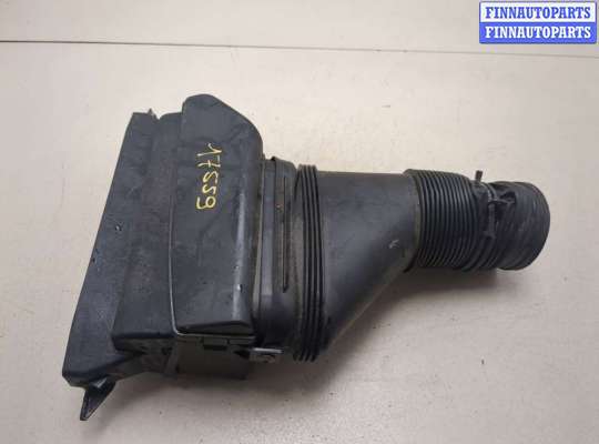 Воздухозаборник на Volkswagen Passat B6 (3C)