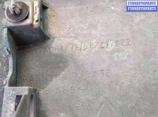 купить Накладка крышки багажника (двери) на Peugeot 4007 2007-2012