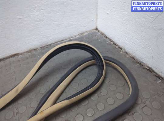 купить Уплотнитель на Mercedes GL X164 2006-2012