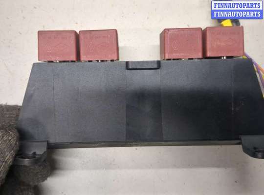 купить Блок реле на Renault Espace 4 2002-2014