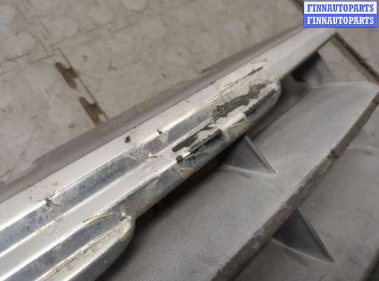 купить Решетка радиатора на Chrysler Voyager 2000-2007