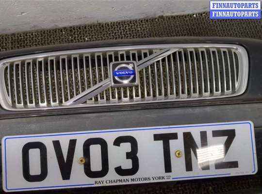 купить Решетка радиатора на Volvo V70 2001-2008
