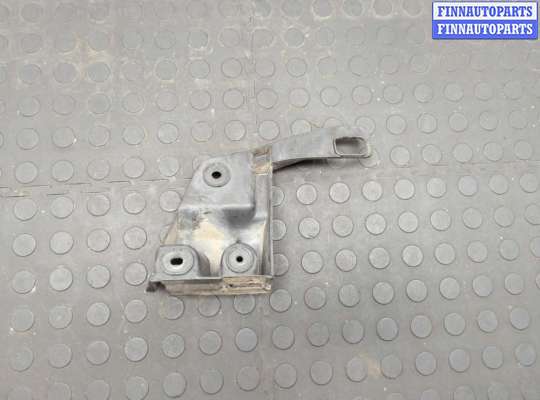 Кронштейн бампера на BMW X3 (E83)