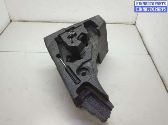 купить Набор инструментов штатный на Volkswagen Passat 7 2010-2015 Европа