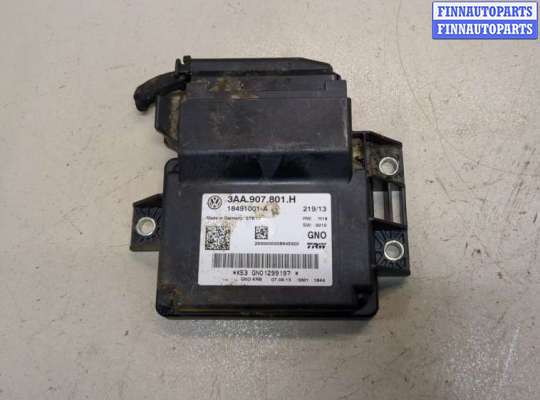 Блок управления стояночным тормозом VG2492812 на Volkswagen Passat 7 2010-2015 Европа