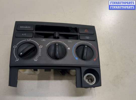 купить Переключатель отопителя (печки) на Toyota Corolla Verso 2002-2004