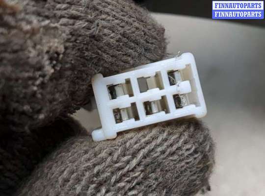 купить Зеркало боковое на Toyota Corolla E12 2001-2006