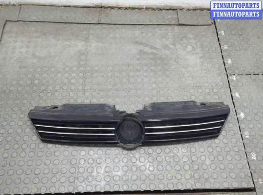 купить Решетка радиатора на Volkswagen Jetta 6 2010-2018