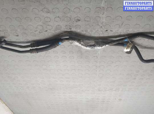 Патрубок (трубка, шланг) на Range Rover III (LM, L322)