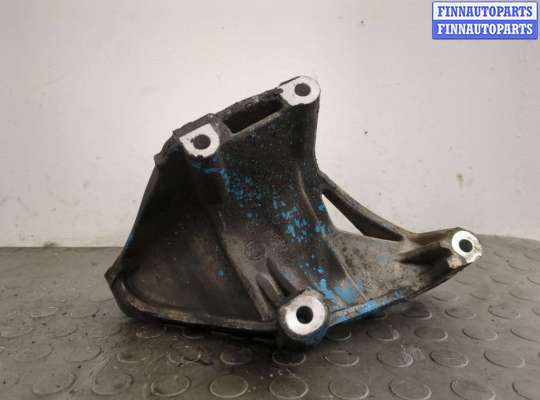 купить Кронштейн (лапа крепления) на Volkswagen Touareg 2002-2007