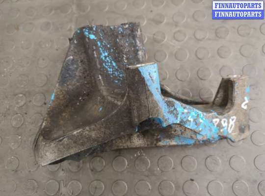 купить Кронштейн (лапа крепления) на Volkswagen Touareg 2002-2007