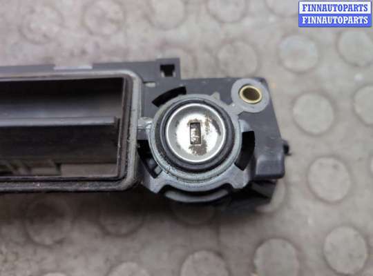 Ручка крышки багажника (задней двери) на Mercedes-Benz CLK (W209)