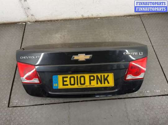 купить Обшивка крышки (двери) багажника на Chevrolet Cruze 2009-2015