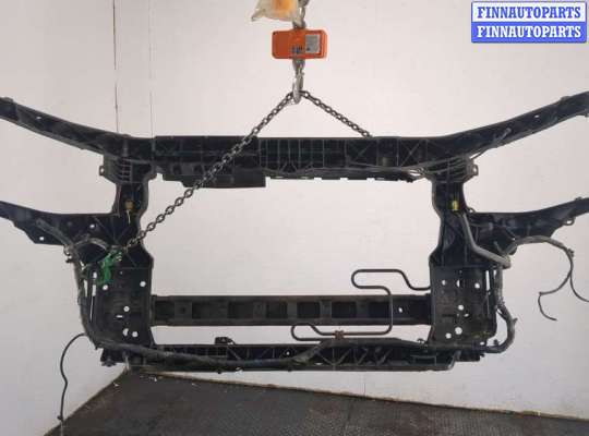 Панель передняя (телевизор) на Hyundai Santa Fe II (CM)