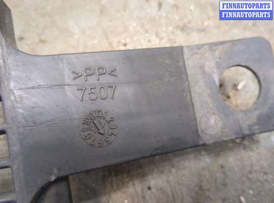 купить Кожух вентилятора радиатора (диффузор) на Citroen C4 Picasso 2013-2018