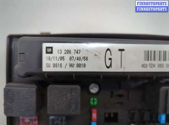 купить Блок предохранителей на Opel Astra H 2004-2010