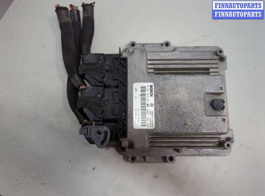Блок управления двигателем RN1576127 на Opel Vivaro 2001-2014