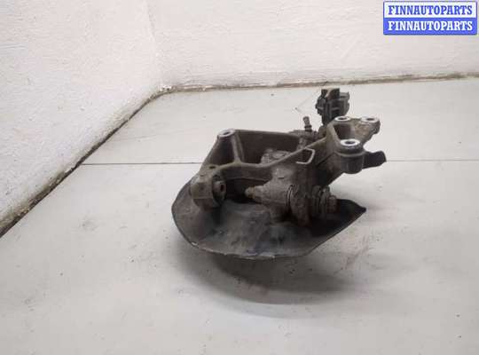 купить Ступица (кулак, цапфа) на Volkswagen Passat 7 2010-2015 Европа