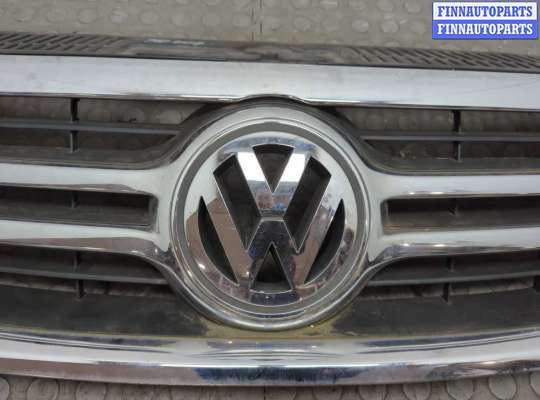 купить Решетка радиатора на Volkswagen Tiguan 2007-2011