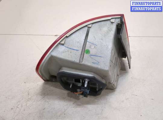 Фонарь задний на Volkswagen Jetta V (1K)