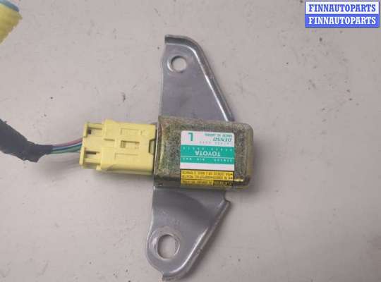 купить Датчик удара на Toyota Sienna 2 2003-2010