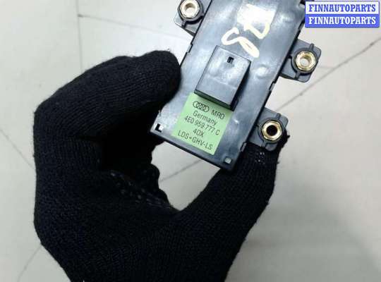 купить Кнопка регулировки сидений на Audi A8 (D3) 2002-2010