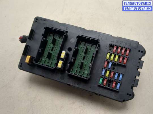 Блок предохранителей JPB6644 на Jeep Grand Cherokee 2004-2010