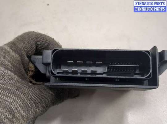 купить Блок управления стояночным тормозом на Volkswagen Passat 6 2005-2010