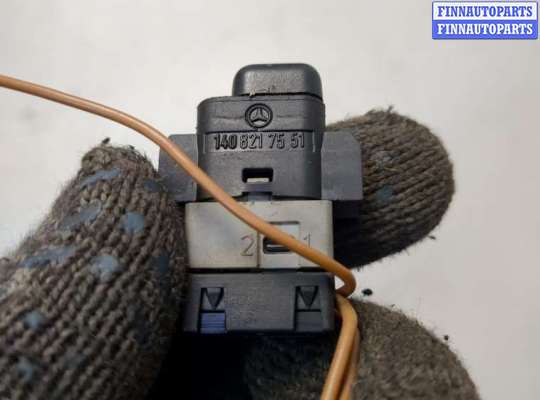 купить Кнопка открывания замков дверей на Mercedes S W140 1991-1999