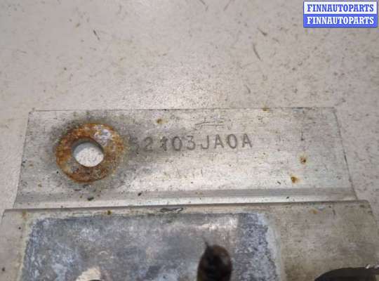 купить Кронштейн усилителя бампера на Nissan Pathfinder 2012-2020