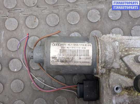 купить Двигатель стеклоочистителя (моторчик дворников) передний на Audi Q7 2005-2015