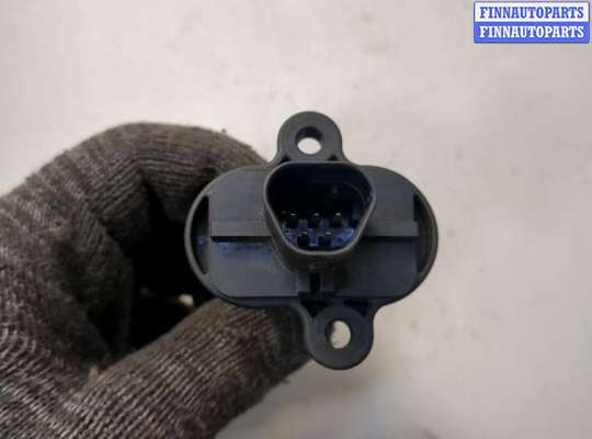 Датчик расхода воздуха (ДМРВ) на Opel Astra J