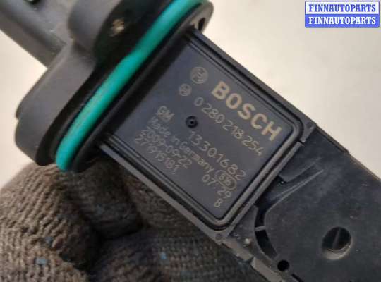 Датчик расхода воздуха (ДМРВ) на Opel Astra J