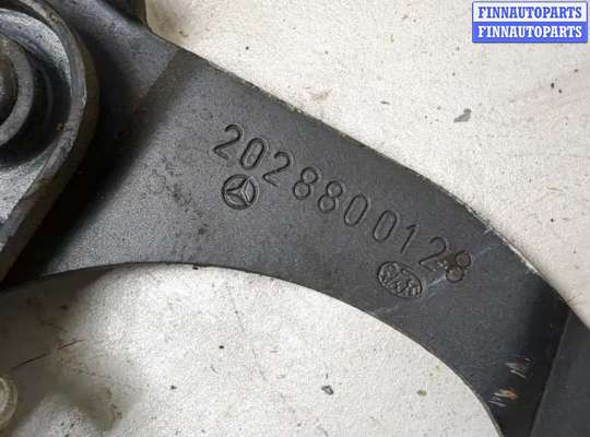 купить Петля капота на Mercedes C W202 1993-2000