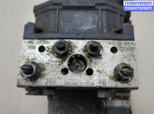 Блок ABS на Volkswagen Phaeton (3D)