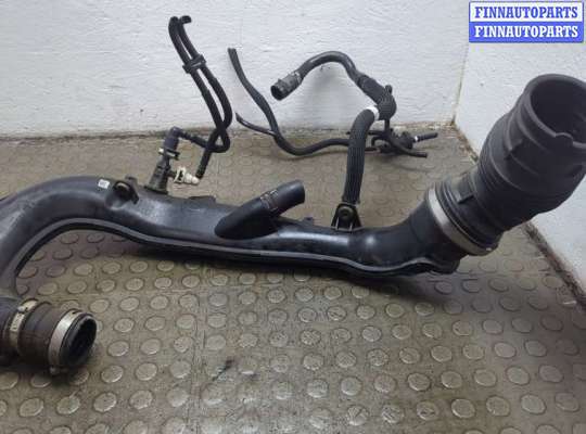 Патрубок интеркулера FO2140331 на Ford Escape 2015-2019