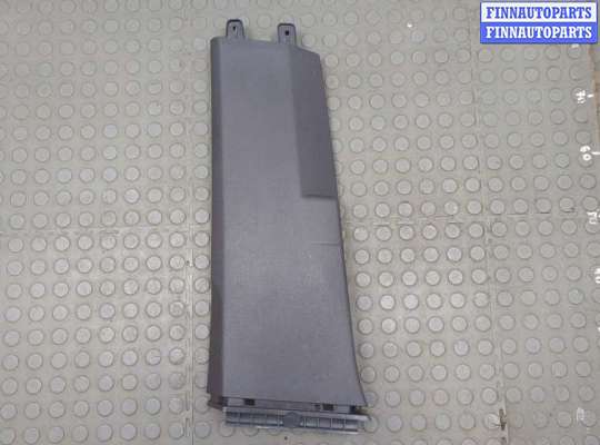 купить Обшивка центральной стойки на Volkswagen Tiguan 2016-2020