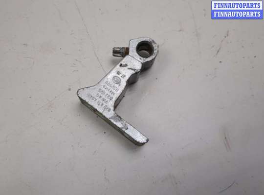 Петля двери на Volkswagen Jetta VII (A7)