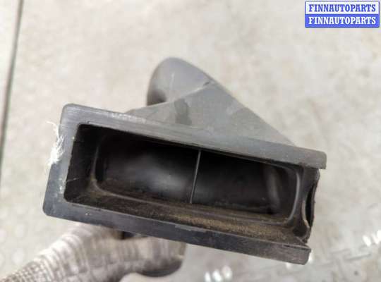 купить Воздухозаборник на Mercedes S W126 1979-1991