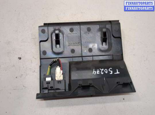 купить Разъем AUX/USB на Skoda Octavia (A7) 2013-2023