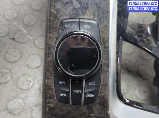 купить Рамка под кулису на BMW 5 G30, G31 2017-2023