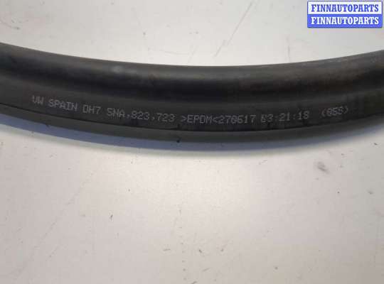 купить Уплотнитель на Volkswagen Tiguan 2016-2020