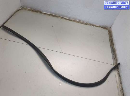 купить Уплотнитель на Volkswagen Tiguan 2016-2020