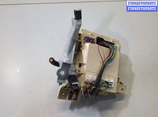 купить Блок предохранителей на Toyota Camry V40 2006-2011