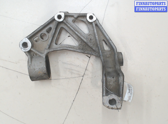 купить Кронштейн (лапа крепления) на Volkswagen Polo 2001-2005